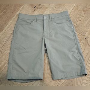 Under Armour Men’s Tan Shorts